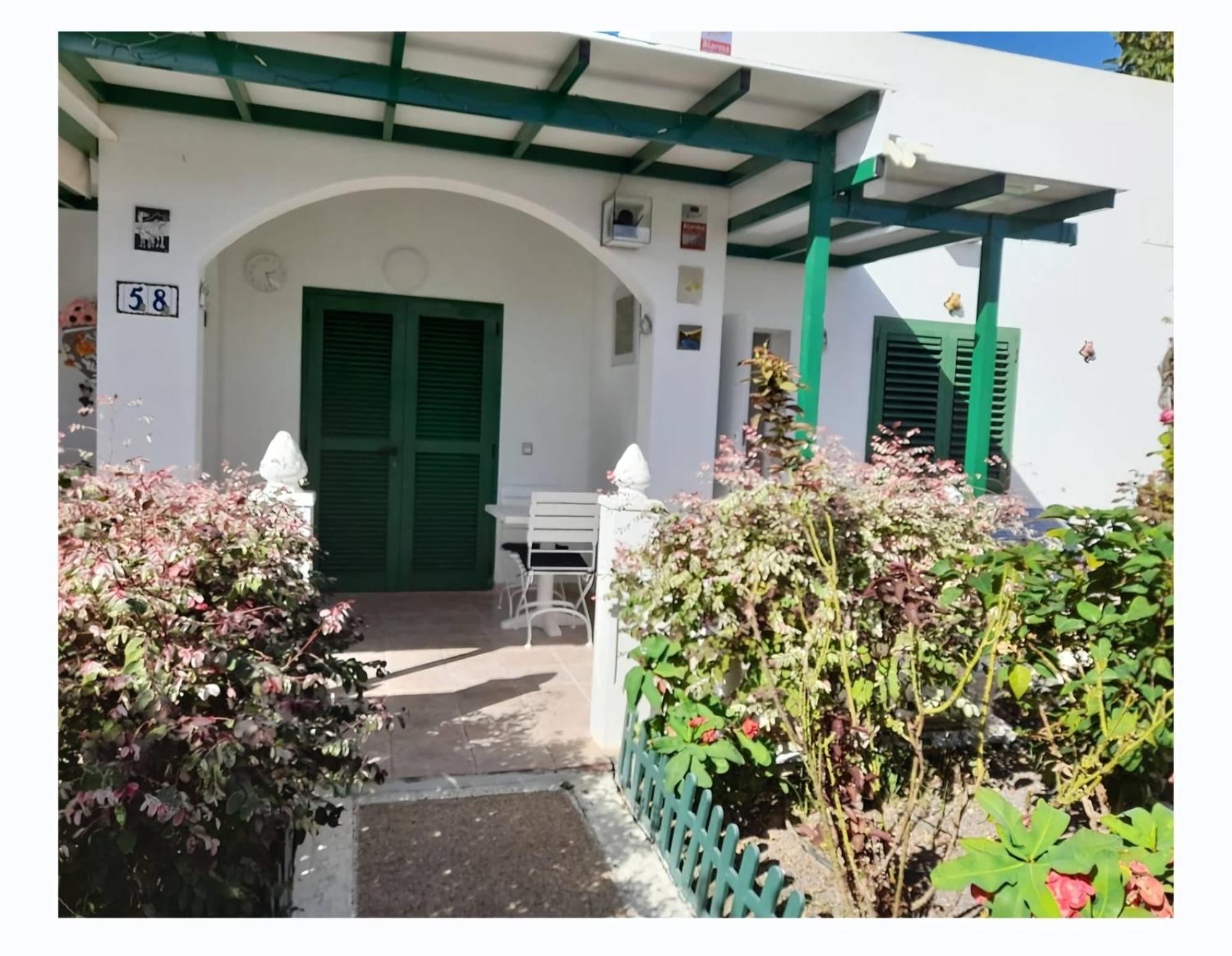 Apartamento Bungalows Isabel Maria Playa Blanca  Bagian luar foto